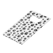 Patroon van poten, hondenpoten, zwart en wit creditkaart flessenopener (Voorkant Gekanteld)