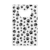 Patroon van poten, hondenpoten, zwart en wit creditkaart flessenopener (Achterkant)