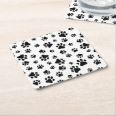 Patroon van poten, hondenpoten, zwart en wit kartonnen onderzetters (Schuin)