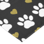 Patroon van poten, reuzenpoten, witte poten, goudh tafelkleed (Gekanteld)