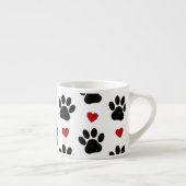 Patroon van poten, reuzenpoten, zwarte poten, rode espresso kop (Rechts)