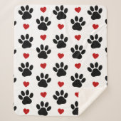 Patroon van poten, reuzenpoten, zwarte poten, rode sherpa deken (Voorkant)