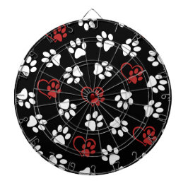 Patroon van poten, witte poten, rode poten, harten dartbord