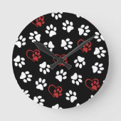 Patroon van poten, witte poten, rode poten, harten ronde klok (Voorkant)