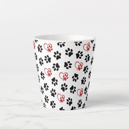 Patroon van poten, zwarte poten, rode poten, harte latte mok (Voorkant)