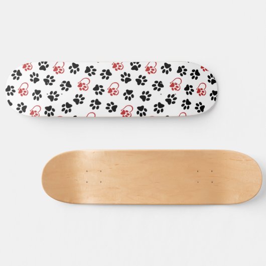 Patroon van poten, zwarte poten, rode poten, harte persoonlijk skateboard (Horizontaal)