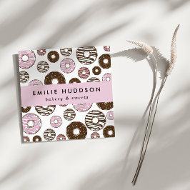 patroon van roze donuts, koekjeswinkel, gebak vierkante visitekaartje