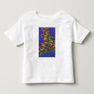 Patroon van tulpen en druifhyacint bloemen, kinder shirts