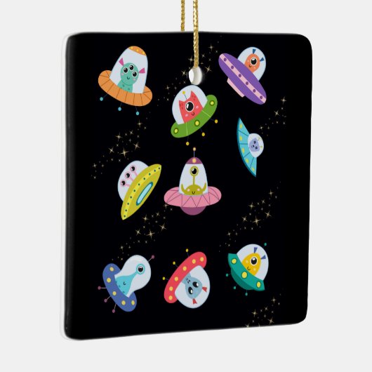 PATROON VAN UFO-SCHEPEN KERAMISCH ORNAMENT (Rechts)