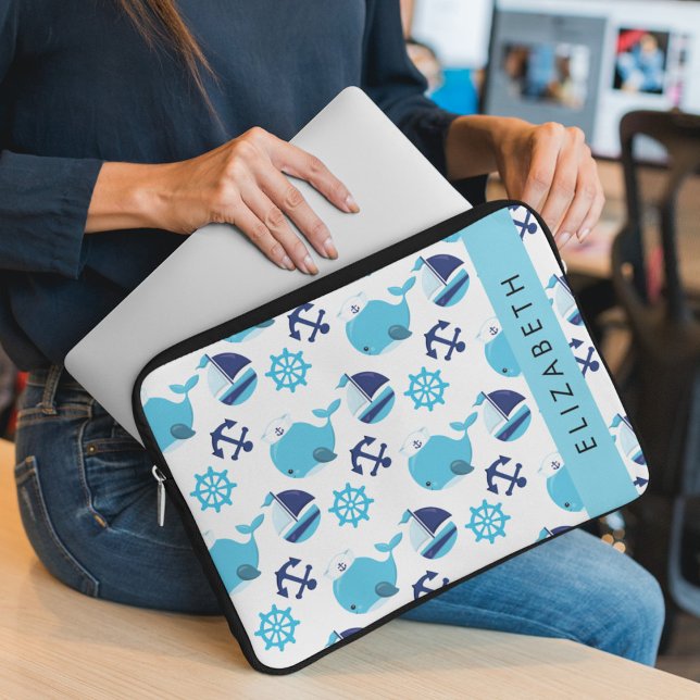 Patroon van walvissen, blauwe walvissen, Jouw naam Laptop Sleeve (Creator heeft geüpload)