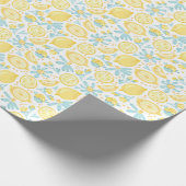Patroon voor gele leemons en pastel blauwe bloemen cadeaupapier (Hoek)
