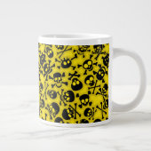 Patroon voor schedel en dwarsbeenderen grote koffiekop (Rechts)