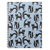 Patroon voor zwarte en witte tuxedo Kitty Cats Notitieboek (Voorkant)