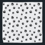 Patroon voor zwarte verven bandana<br><div class="desc">Show hoeveel je van dieren houdt met deze schattige zwarte pootdruk. Ziet ook geweldige met andere lichtere achtergronden. Laat je huisdier er schattig uitzien.</div>