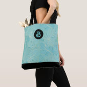 Patroonmonogram lichtblauw en gouden palmbladeren tote bag (Dichtbij)