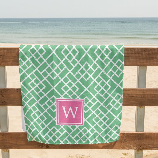 Patroonmonogram roze en groene bamboe strandlaken