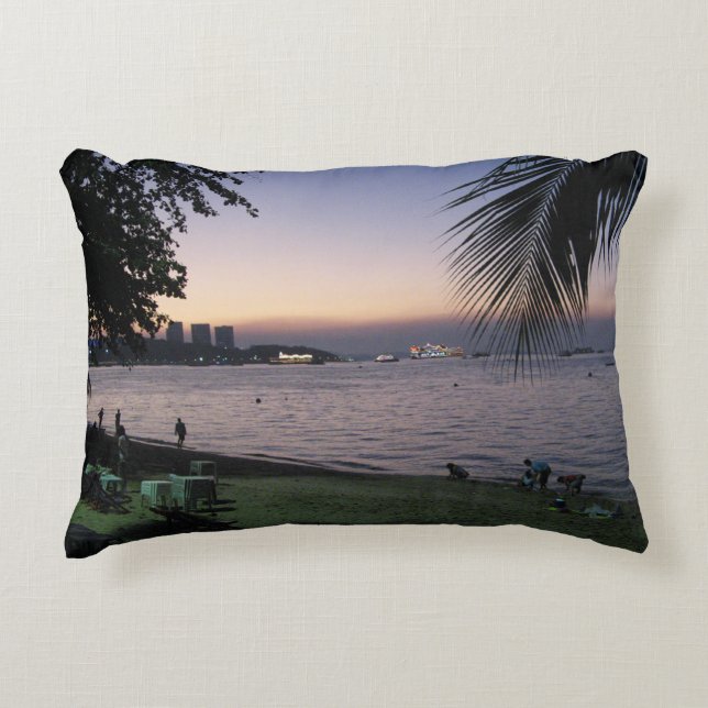 Pattaya Beach Sunset ... Chonburi, Thailand Accent Kussen (Voorkant)
