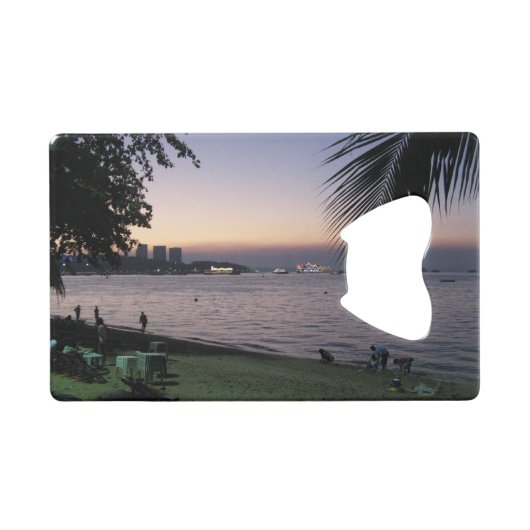 Pattaya Beach Sunset ... Chonburi, Thailand Creditkaart Flessenopener (Voorkant (Horizontaal))