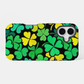 Pattern St. Patrick's Day Clowers iPhone 16 Hoesje (Achterkant horizontaal)