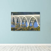Patterson Memorial Bridge snelweg 101 over Canvas Afdruk (Insitu (Houten vloer))