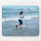 Patty loopt op het strand muismat (Voorkant)