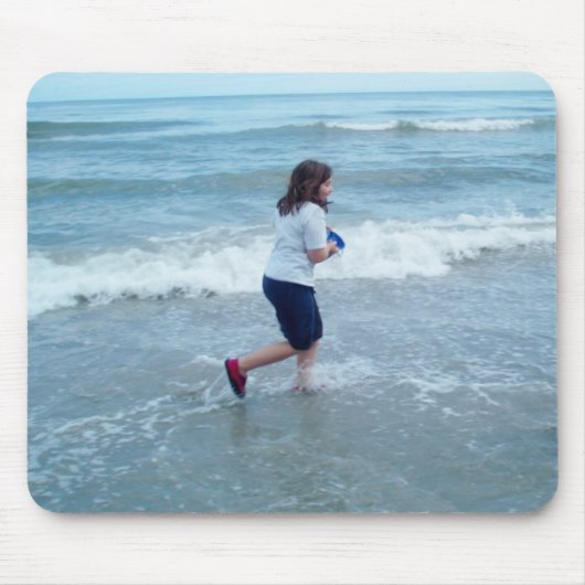 Patty loopt op het strand muismat (Voorkant)