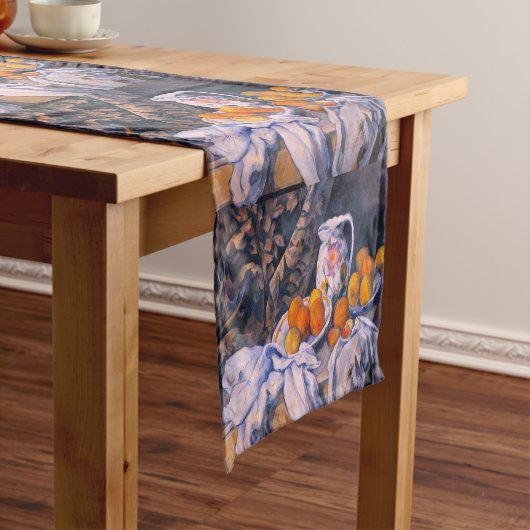 Paul Cezanne - Nog steeds leven met een gordijn Korte Tafelloper (Voorbeeld)