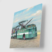 Paul McGehee "The Boardwalk Train"-klok Vierkante Klok (Hoek)