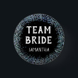 Pauw Blauwe Glitter Team Bruid Naam Zwart Ronde Button 3,2 Cm<br><div class="desc">Pauw Blauwe Glitter Team Bruid Naam Zwart. Glanzend feest voor je vrijgezellenfeest,  hen night of bruidsmeisjes. Personaliseer eenvoudig de naam.</div>