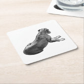 Pauze naast een blik kartonnen onderzetters (Schuin)