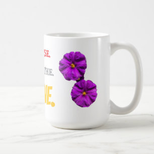 PAUZEER. AdemHALEN. SCHIJN. Paarse Bloemen van Kol Koffiemok