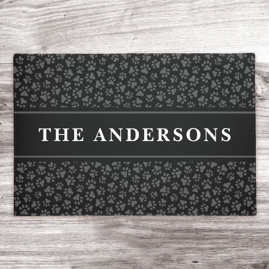 Paw drukt familienaam of huisdier af deurmat