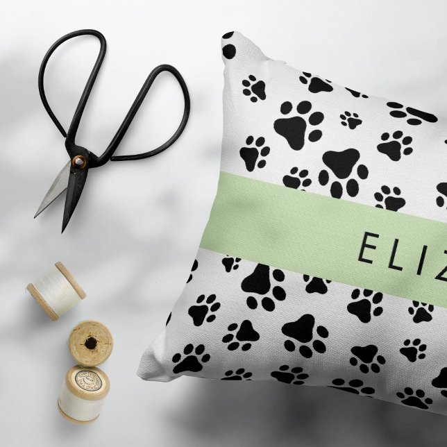 Paw Pattern, Dog Paws, Black and White, Jouw naam Accent Kussen (Creator heeft geüpload)