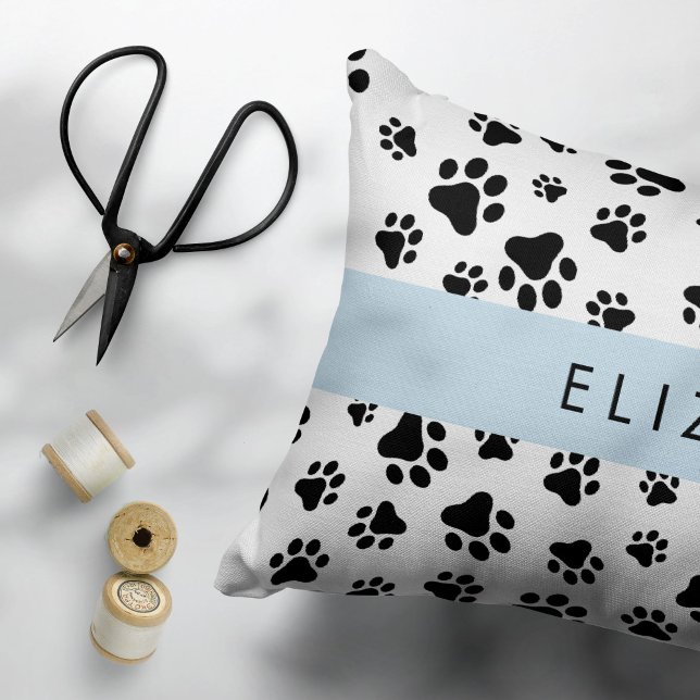 Paw Pattern, Dog Paws, Black and White, Jouw naam Accent Kussen (Creator heeft geüpload)