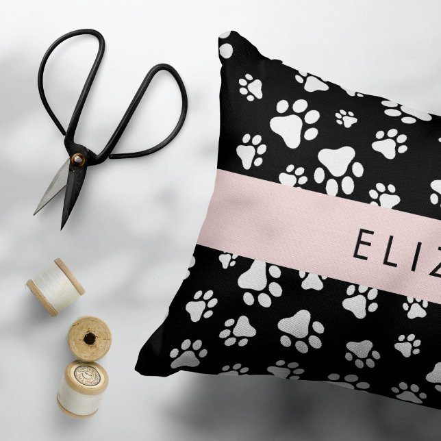 Paw Pattern, Dog Paws, Black and White, Jouw naam Accent Kussen (Creator heeft geüpload)