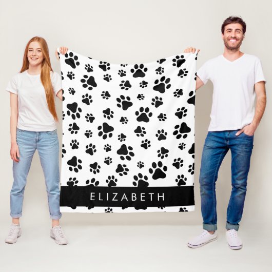 Paw Pattern, Dog Paws, Black and White, Jouw naam Fleece Deken (In situ)