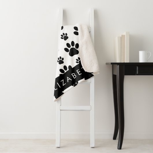 Paw Pattern, Dog Paws, Black and White, Jouw naam Sherpa Deken (In situ)