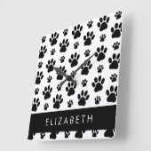 Paw Pattern, Dog Paws, Black and White, Jouw naam Vierkante Klok (Hoek)