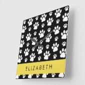Paw Pattern, Dog Paws, Black and White, Jouw naam Vierkante Klok (Hoek)