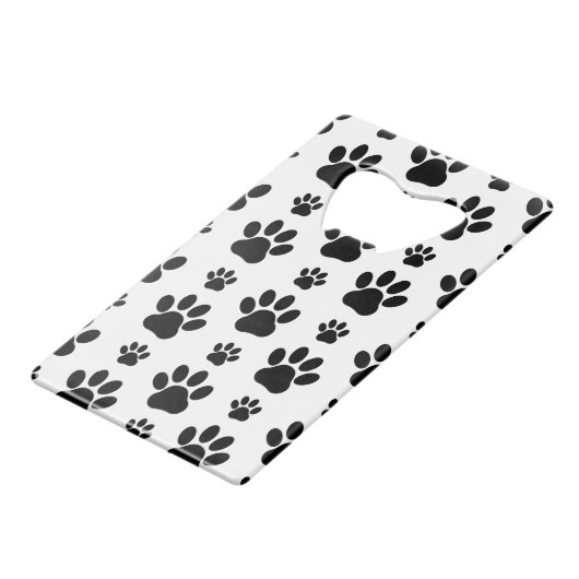 Paw Pattern, Dog Paws, Paw Prints, Black and White Creditkaart Flessenopener (Voorkant Gekanteld)