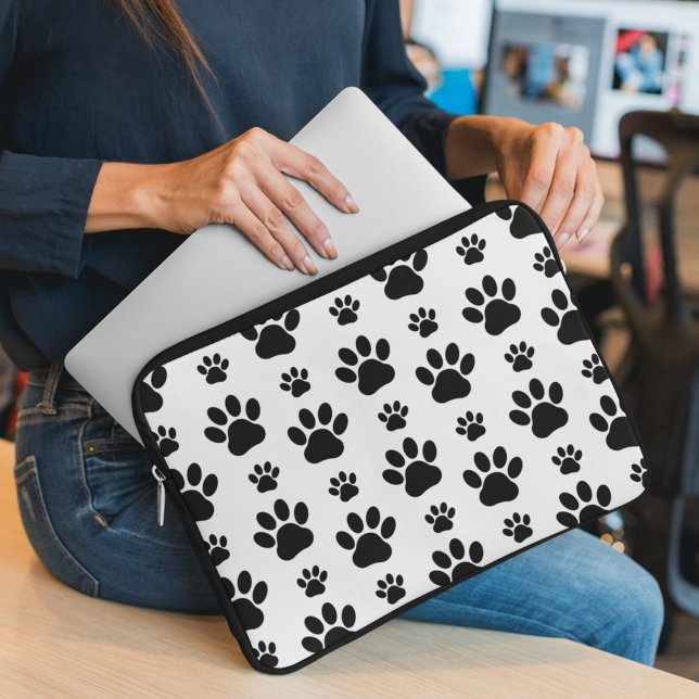 Paw Pattern, Dog Paws, Paw Prints, Black and White Laptop Sleeve (Creator heeft geüpload)