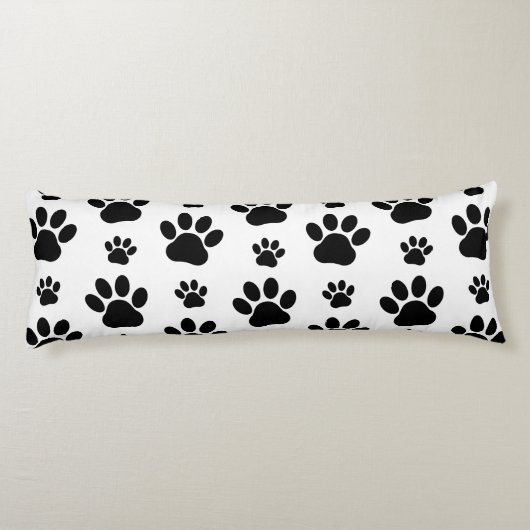 Paw Pattern, Dog Paws, Paw Prints, Black and White Lichaamskussen (Achterkant)