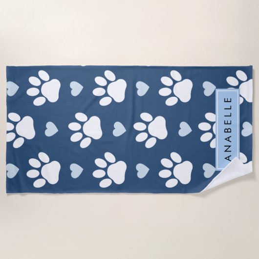 Paw Pattern, witte poten, blauwe harten, Jouw naam Strandlaken (Voorkant)