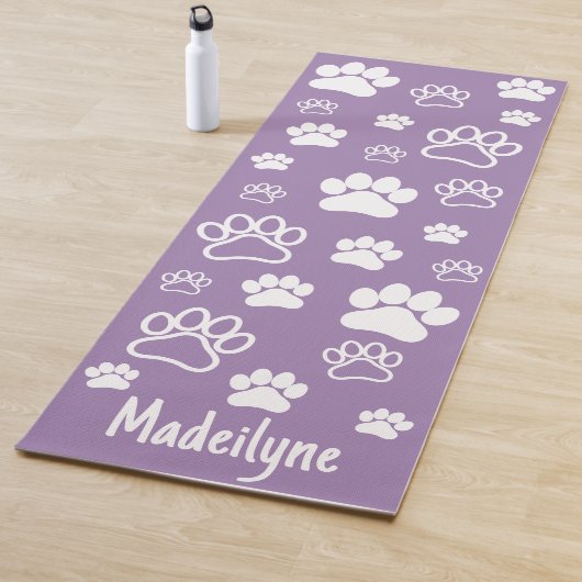 Paw Print Doga-Handgeschreven Monogram-Prana Paars Yogamat (In situ)