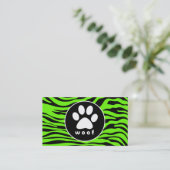 Paw Print op Heldere Neon Groene Zebra Strepen Visitekaartje (Staand voorkant)