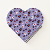 Paw prints met rode harten op blauw notitieboek (Achterkant)