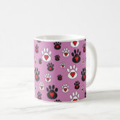 Paw Prints met rode harten op Roze Koffiemok (Voorkant rechts)