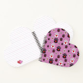 Paw prints met rode harten op roze notitieboek (Binnen)
