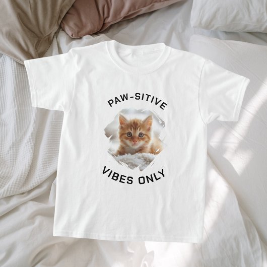 Paw-sensitive vibes alleen kat foto meisje t-shirt