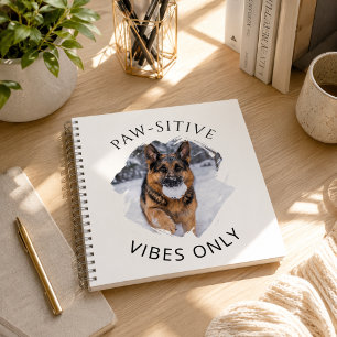 Paw-sitieve vibraties alleen GSD-hond foto Notitieboek